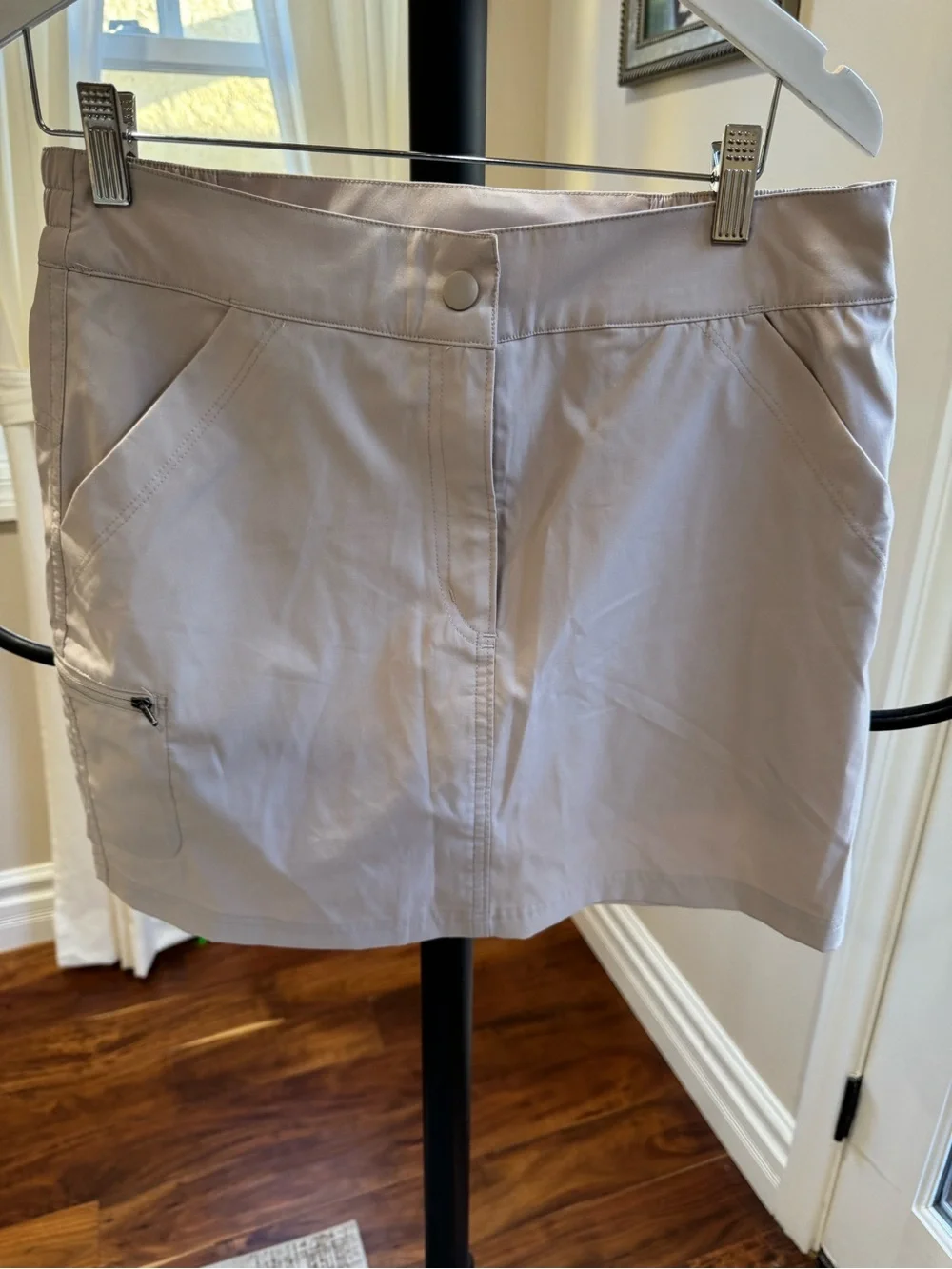 32 degrees Women's Light Taupe Performance Skirt Casual Active Shorts Size Small